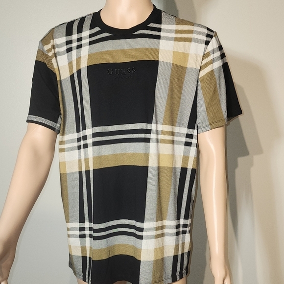 Guess Black and Gold Short Sleeve Tee Modern Design - Picture 3 of 9